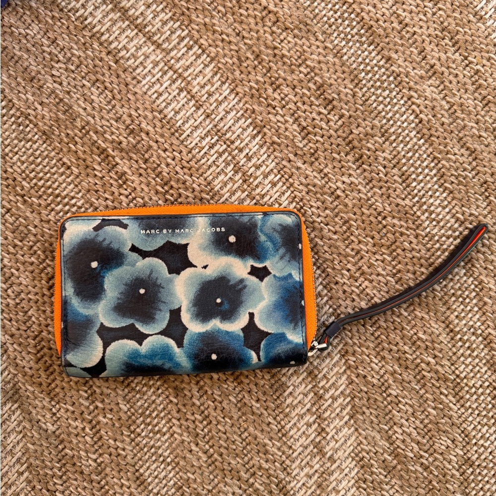 Marc Jacobs leather wallet -